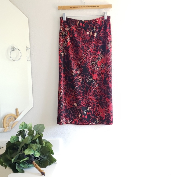 La Belle Dresses & Skirts - La Belle Red Black and Beige Skirt Size Medium